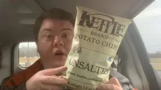 ASMR CLOSED MOUTH EATING SOUNDS UNSALTED KETTLE CHIPS