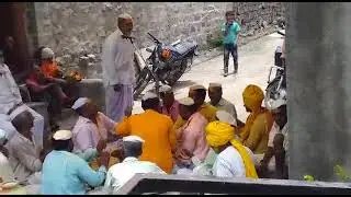 Dolli pada Loni bk