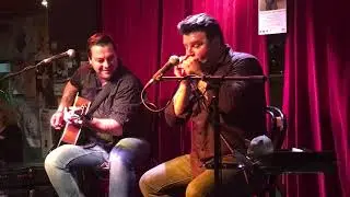 Grunting Pigs Blues Duo ,  video 1  (c) Robert SACRE