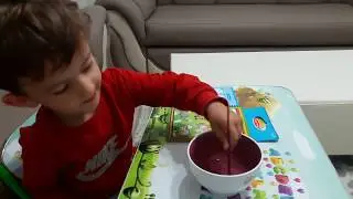 Painting magic book with water - Diar Kasumi