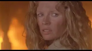 Kim Basinger 