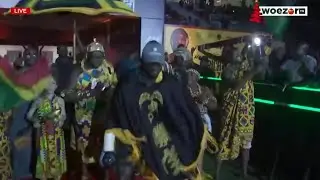 Выход Freezy Macbones Grand Adowa Dance; реакция Джошуа Тетте