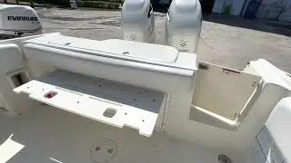 2005 HYDRA SPORT 2800 CC -  2019 TWIN SUZUKI'S 300 HP WITH ONLY 92 HRS AND 6 YR WARRANTY.