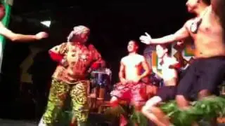 Makeda Dread and Polynesian Dancers