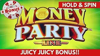 Multiple Progressives Bring the Money Party to Life!  Juicy Juicy🍇🎰 Slot Bonuses from Nova Gaming