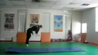 Tukong ( Canada ) Chad Nguyen - Frontflip