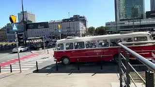 Zabytkowy autobus w Warszawie.