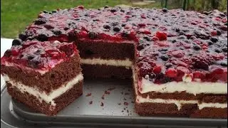 Der BESTE Schokokuchen mit Waldbeeren! 🍓🍫 Unglaublich saftig! So fluffig & fruchtig!