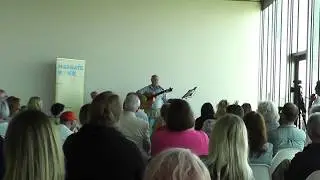 Louis de Berni&egrave;res performing Fallen Angel