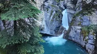 Johnston Canyon Hike | Banff | Alberta | Canada