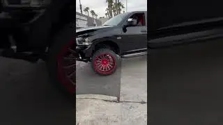 2014 RAM 1500 CREW CAB (ROUGH COUNTRY 6 INCH LIFT) 24&rdquo;X14