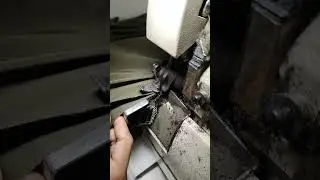 Trouser attaching process #stitchingtechniques #patternart #machine #stitchingmethod #patterndesign