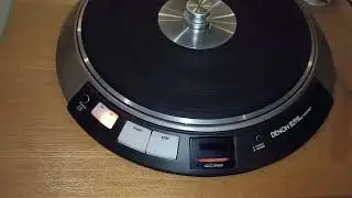 DENON DP-6000 High End Drive (1976) mounted on big DK-2000G Case (100V Japan Version)