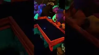 Glow in the dark mini Golf #games #golf #minigolf