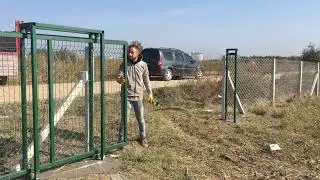 Bah&ccedil;e kapısı  , u&ccedil;ar kapı , &ccedil;it arazi kapısı