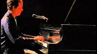 Sebasti&aacute;n Gangi - LA DIABLERA (Hilda Herrera / A. Nella Castro)