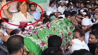 Comedy Actor Razak Khan's Funeral Ceremony  Rajpal Yadav, Makrand Deshpande