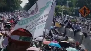 Demonstration by thousands of madrasa teachers in Jakarta