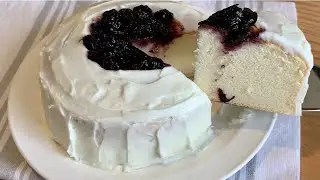 超清爽！藍莓優格蛋糕 Blueberry Yogurt  Cake  | 優格香氣撲鼻，搭配酸甜藍莓醬，清爽又順口，彷彿像在吃輕乳酪蛋糕一樣！