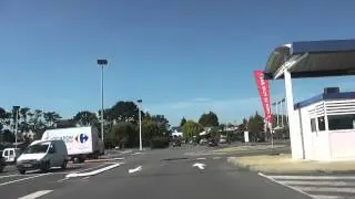 Driving On Rue du 48&egrave;me R&eacute;giment d'Infanterie & Venelle de la Caserne, Guingamp, Brittany, France