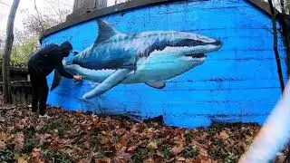 The White Shark spraypaint art // Djdusk Beats // FICKN Graffiti