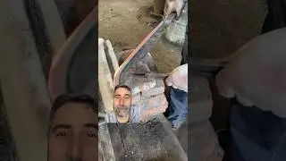 La MANERA m&aacute;s R&Aacute;PIDA de TEMPLAR un MACHETE‼️😱😍| #cuchillos #knife