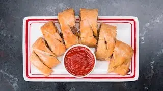 Sausage, Onion & Peppers Pizza Roll
