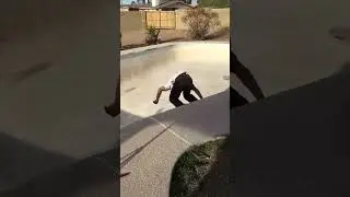 Skating Pool In Arizona #skateboarding