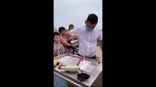 Chinese🇨🇳 Street Ice Cream Rolls🍨 || &rdquo;رول آیس کریم ستريت&ldquo;🍧  #icecreamrolls #shorts