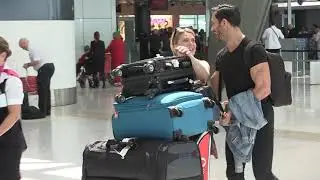 'Aussie singer Nat Bassingthwaighte pushing all her possessions in Sydney' #15MOF