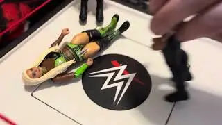 Backlash: Rhea Ripley vs Liv Morgan