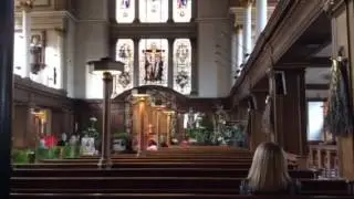 St. James Church in London. A beautiful singsong on Easter holiday.