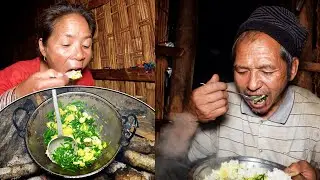 potato & Jimbu green vegetable curry with rice @junglefamilycooking