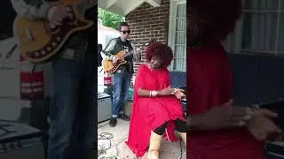 Ms. Trudy Lynn w/ Jon Hay @Tony Holiday&rsquo;s Porch Sessions (Memphis, TN)