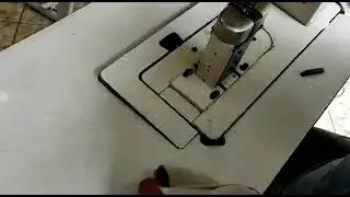 Maquina de columa Ivomaq de duas agulhas transporte triplo