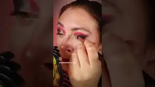 Rot und vampy🦇🩸🎨 #makeuptutorial #makeupvideo #bellabeautebar #augenmakeup #indiemakeup #halloween