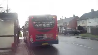 That Is a 39 Bus In Park Parede