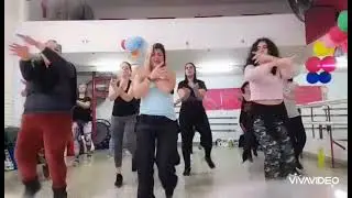 Chayanne - Bailando Bachata. Otra hermosa coreo para disfrutar!#chayanne #bachata #latino #happiness