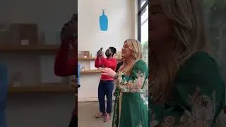 Kelly Clarkson SURPRISE FLASHMOB of new song 