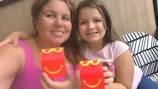 Encontramos as miniaturas Little McDonald's do MC Lanche Feliz do MC Donald's de janeiro de 2026!