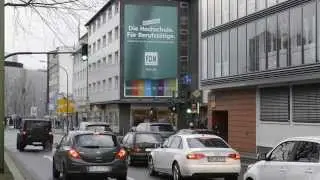 Riesenposter FOM Essen (Limbeckerplatz) Tagesansicht - WEDIA