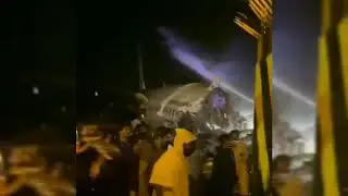 Kerala plane crash(Raw footage): Air India plane breaks in two at Calicut runway😔