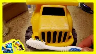Toy Dump Truck - Children - Moving Machines For Kids