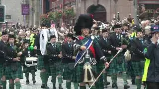 The Order Of The Thistle - Parade down Edinburgh's Royal Mile