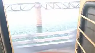 రాజమండ్రి గోదావరి నదిపై ట్రైన్ లో వెళ్తూ గోదావరి నదీ అందాలు చూసే అనుభూతి  ఎంత హాయిగా ఉంటుందో||