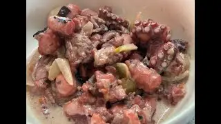 making Tongan Lo'i feke (Octopus in coconut cream)
