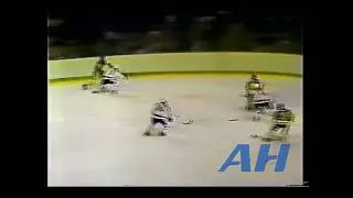 NHL Dec. 3, 1980 Wilf Paiement,TOR v Rod Schutt,PIT (hit) Toronto Maple Leafs Pittsburgh Penguins