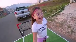 meu x1 com a Laurinha quem ganhar  fica com João Ismael 💗❤️😂😂