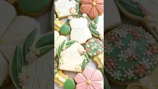 🌸🌸🌸 flower cookie decorating #cookiedecorating #customcookies #royalicing #oddlysatisfying