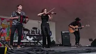 Mary Francis LIVE at Wentworth Park